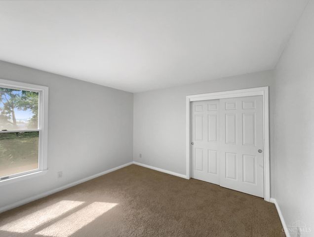 6 Clarke Court, Glendale, OH 45246