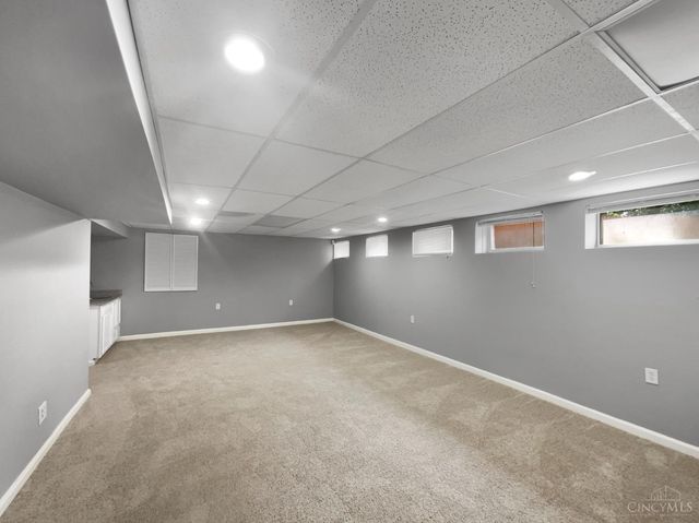 6 Clarke Court, Glendale, OH 45246