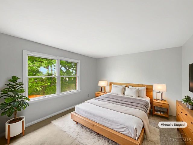 6 Clarke Court, Glendale, OH 45246