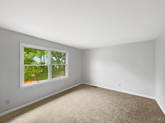 6 Clarke Court, Glendale, OH 45246