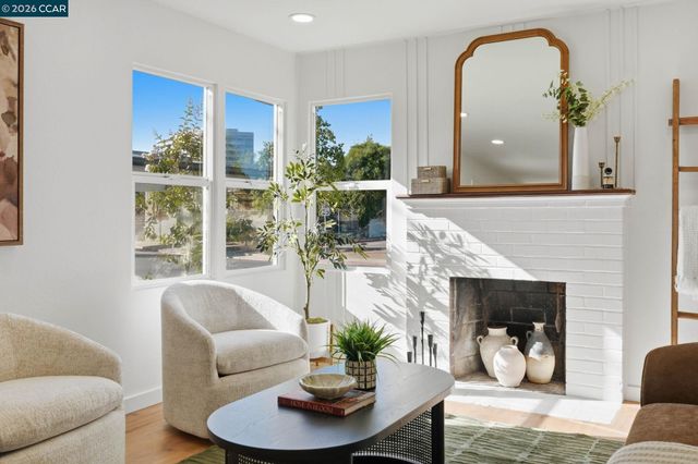 1328 Mesa St, Concord, CA 94518