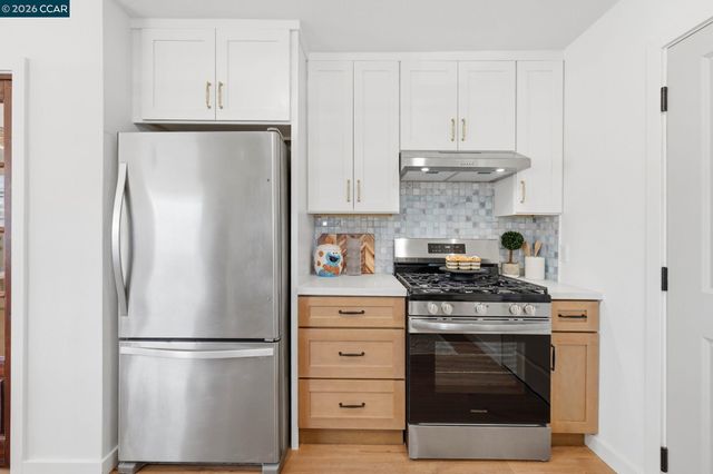 1328 Mesa St, Concord, CA 94518