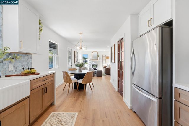 1328 Mesa St, Concord, CA 94518