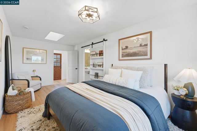 1328 Mesa St, Concord, CA 94518