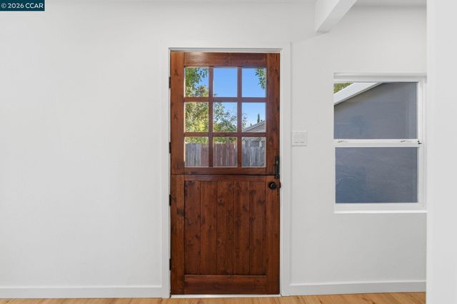1328 Mesa St, Concord, CA 94518
