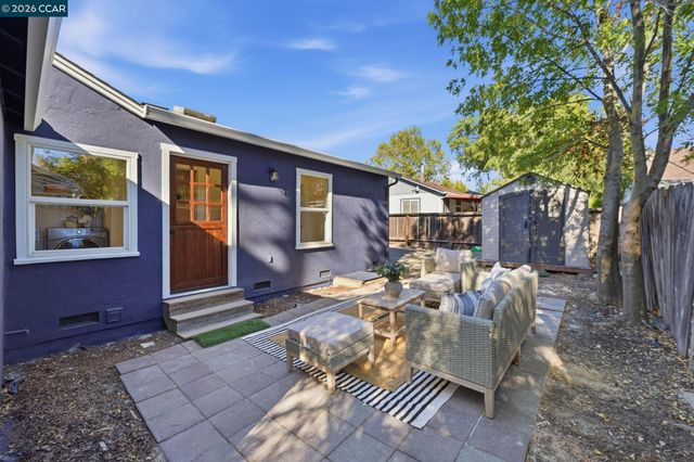 1328 Mesa St, Concord, CA 94518