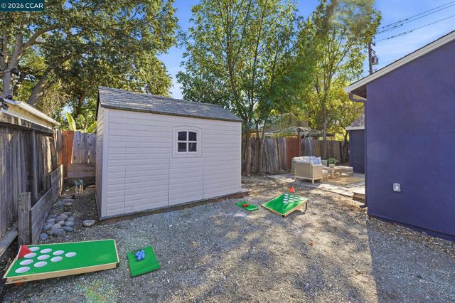 1328 Mesa St, Concord, CA 94518
