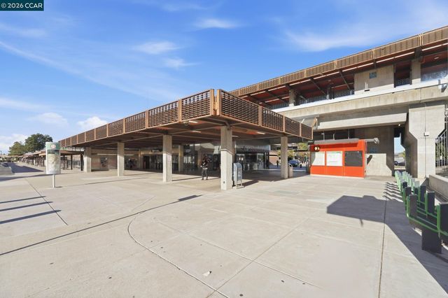 1328 Mesa St, Concord, CA 94518