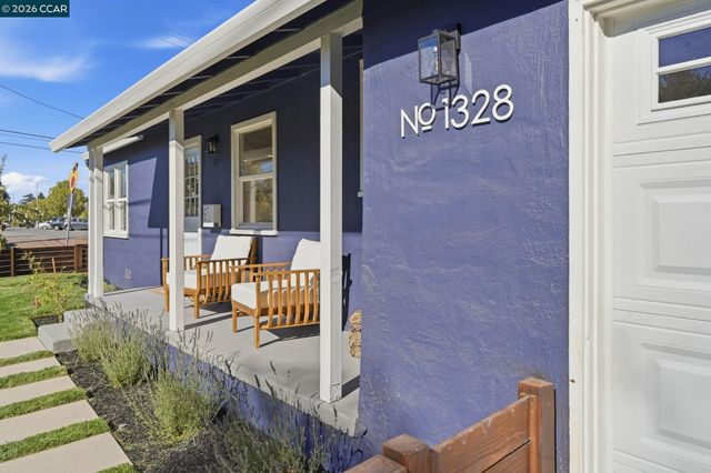 1328 Mesa St, Concord, CA 94518