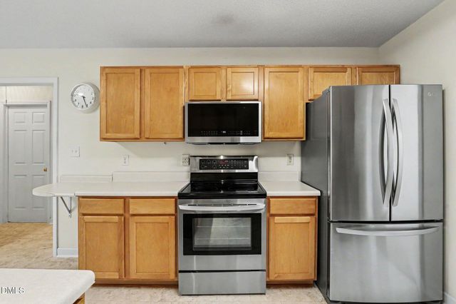 8516 Plimoth Hill Drive, Wake Forest, NC 27587
