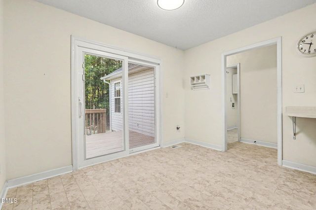 8516 Plimoth Hill Drive, Wake Forest, NC 27587
