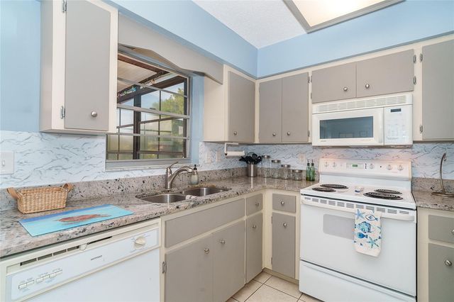203 HIGH POINT DRIVE 203B, Englewood, FL 34223