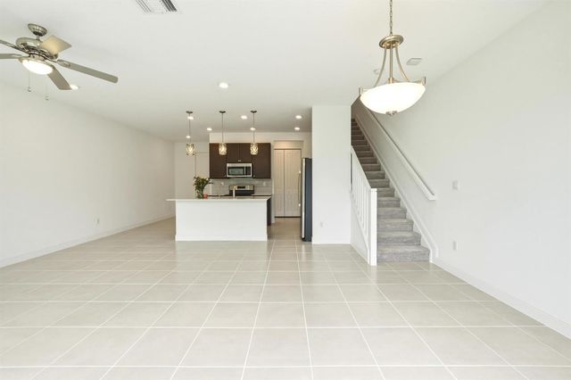 4364 Veleiros Avenue, Deerfield Beach, FL 33064