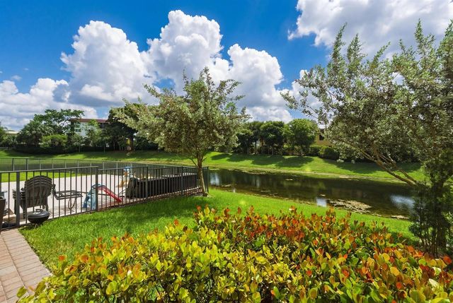 4364 Veleiros Avenue, Deerfield Beach, FL 33064