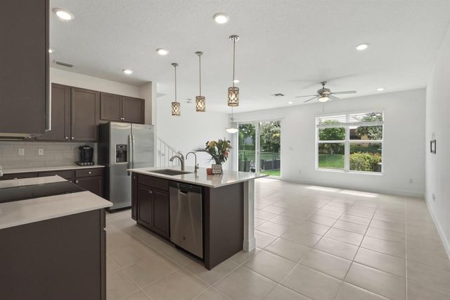 4364 Veleiros Avenue, Deerfield Beach, FL 33064