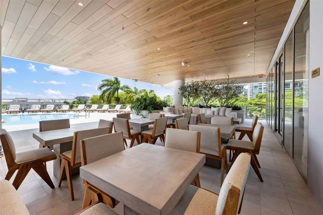 2678 Tigertail Avenue 1705, Miami, FL 33133