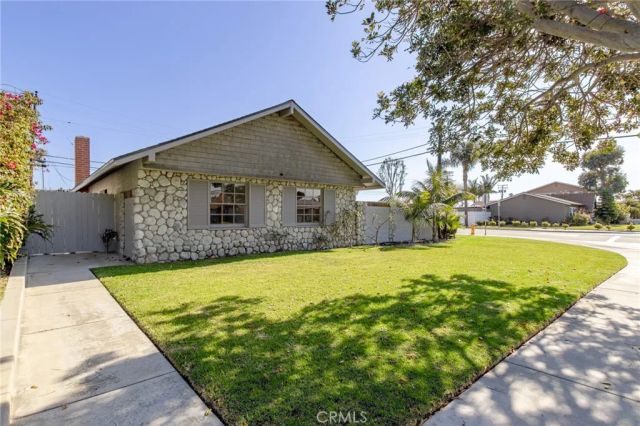 8232 Indianapolis, Huntington Beach, CA 92646