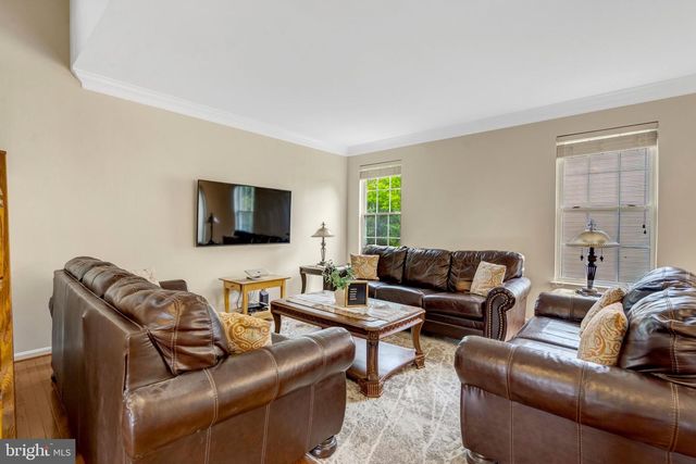 11924 RAYBORN CREEK DR, Manassas, VA 20109