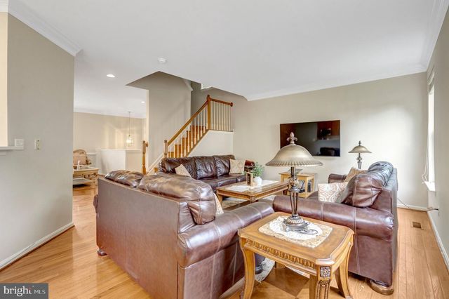 11924 RAYBORN CREEK DR, Manassas, VA 20109