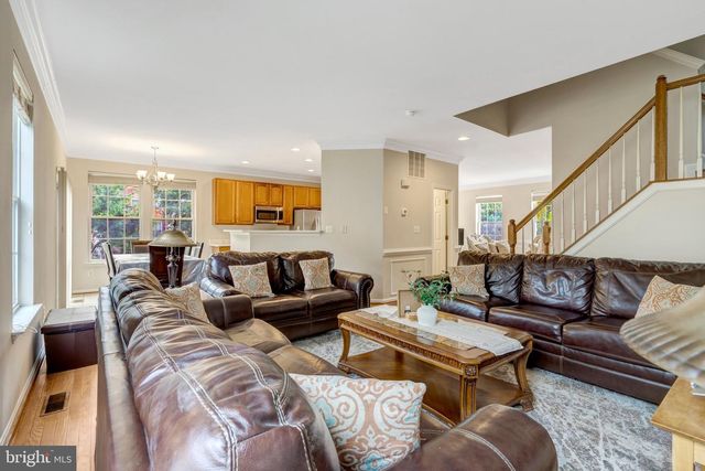 11924 RAYBORN CREEK DR, Manassas, VA 20109