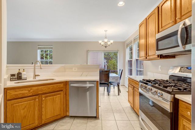 11924 RAYBORN CREEK DR, Manassas, VA 20109