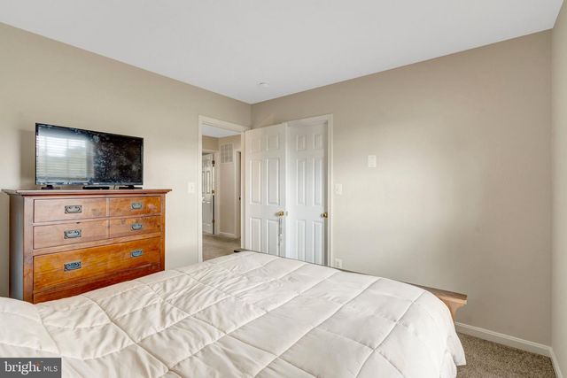 11924 RAYBORN CREEK DR, Manassas, VA 20109