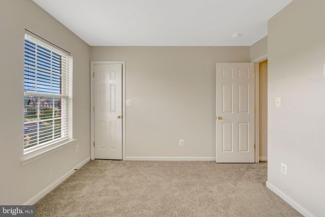 11924 RAYBORN CREEK DR, Manassas, VA 20109