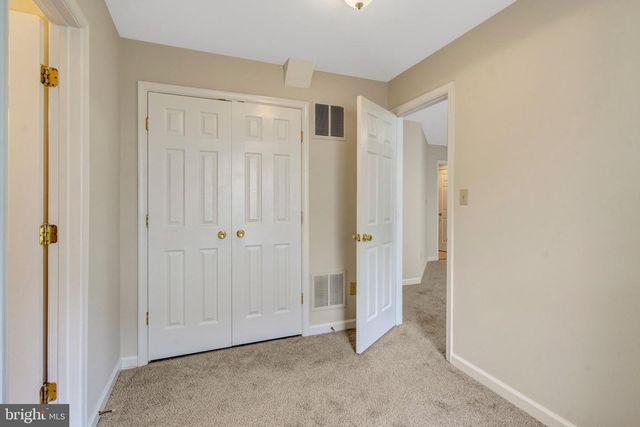 11924 RAYBORN CREEK DR, Manassas, VA 20109