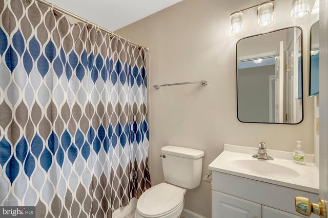 11924 RAYBORN CREEK DR, Manassas, VA 20109