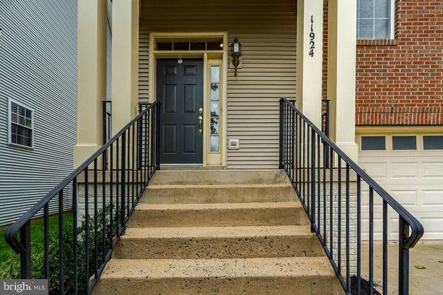 11924 RAYBORN CREEK DR, Manassas, VA 20109