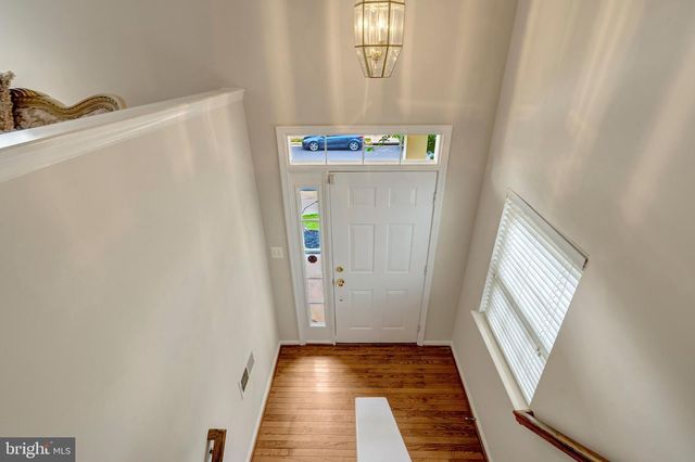 11924 RAYBORN CREEK DR, Manassas, VA 20109