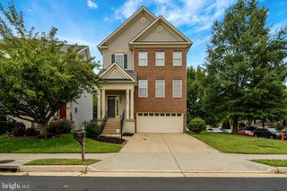 11924 RAYBORN CREEK DR, Manassas, VA 20109