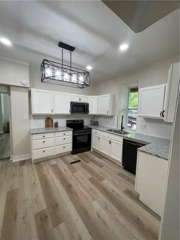 3336 Wyoming Street, Kansas City, MO 64111