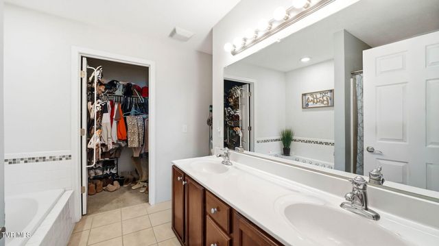 304 Caden Way, Piney Flats, TN 37686