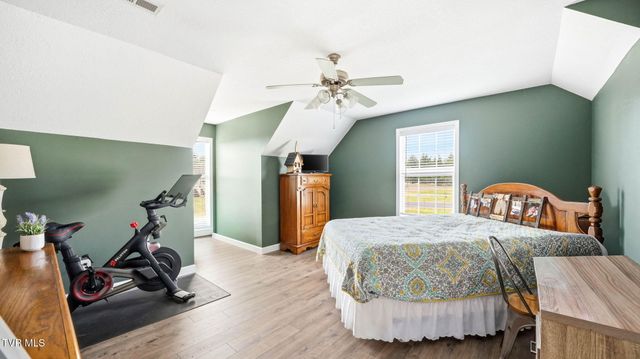 304 Caden Way, Piney Flats, TN 37686