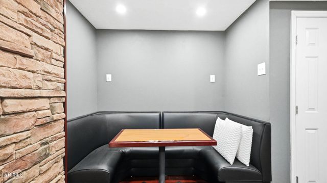 304 Caden Way, Piney Flats, TN 37686