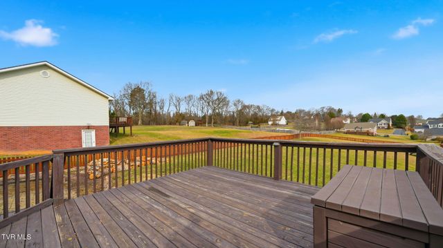 304 Caden Way, Piney Flats, TN 37686