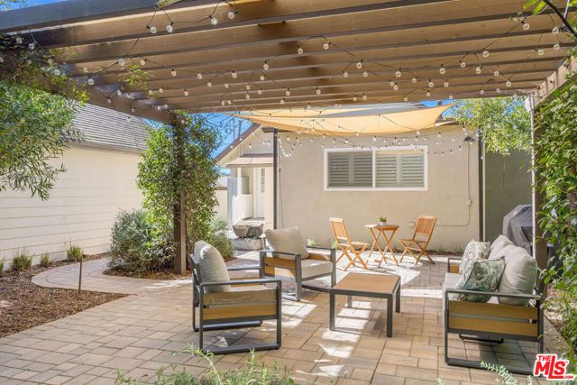 2717 W Avenue 30, Los Angeles, CA 90065