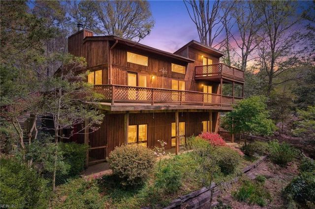117 Timberwood DR, Williamsburg, VA 23188