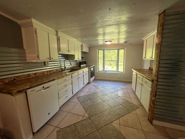 6471 W Highway 319, Austin, AR 72007