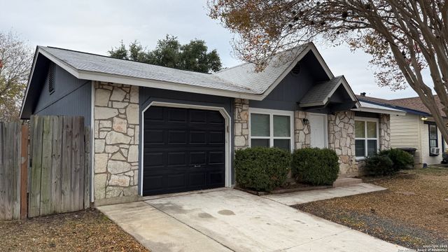 9742 Hidden Rock, San Antonio, TX 78250
