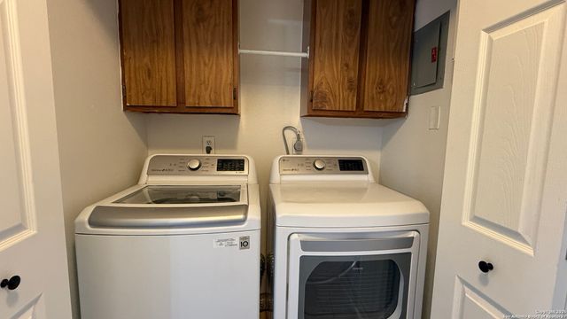 9742 Hidden Rock, San Antonio, TX 78250