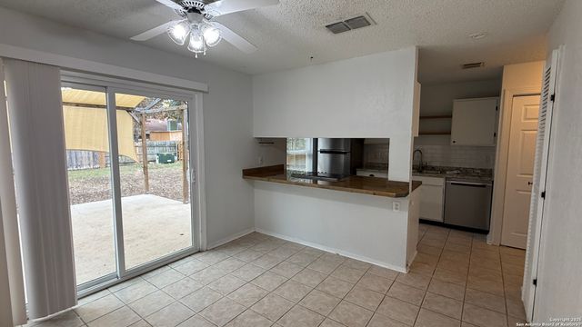 9742 Hidden Rock, San Antonio, TX 78250