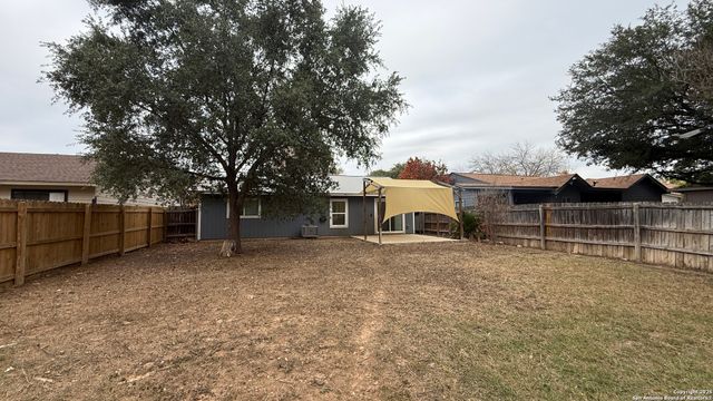 9742 Hidden Rock, San Antonio, TX 78250