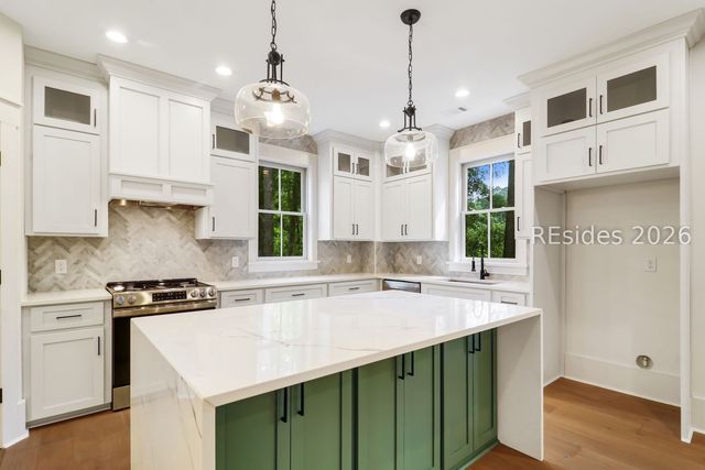 10 Oldfield Village Rd, Bluffton, SC 29909