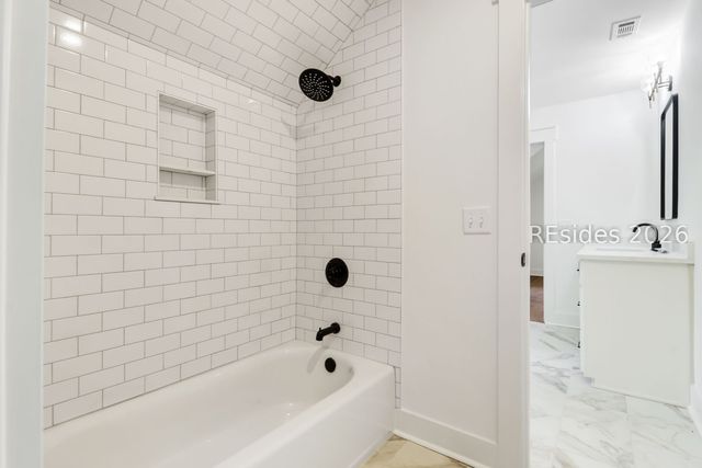 10 Oldfield Village Rd, Bluffton, SC 29909