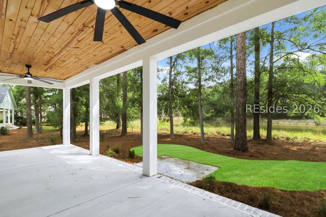 10 Oldfield Village Rd, Bluffton, SC 29909