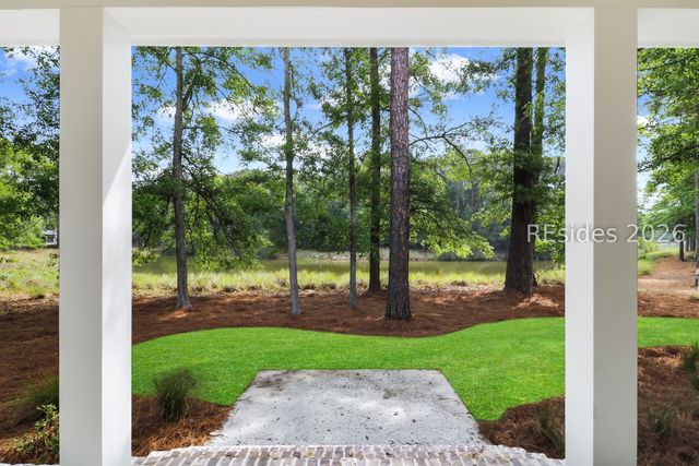 10 Oldfield Village Rd, Bluffton, SC 29909