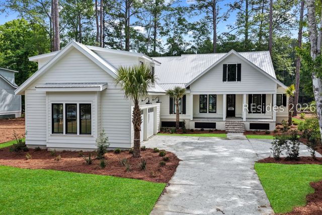10 Oldfield Village Rd, Bluffton, SC 29909