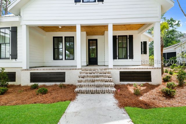 10 Oldfield Village Rd, Bluffton, SC 29909